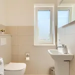 Beautiful Casa Nova With Pool In Brtonigla