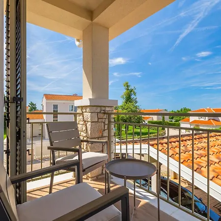 Villa Beautiful Casa Nova With Pool In *