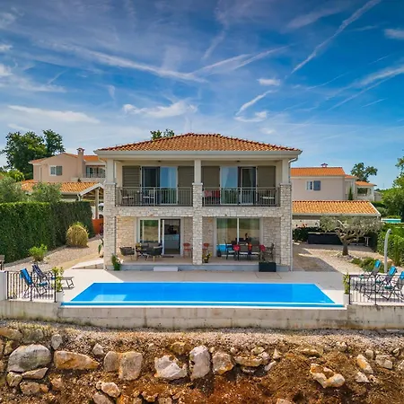 Beautiful Casa Nova With Pool In Brtonigla