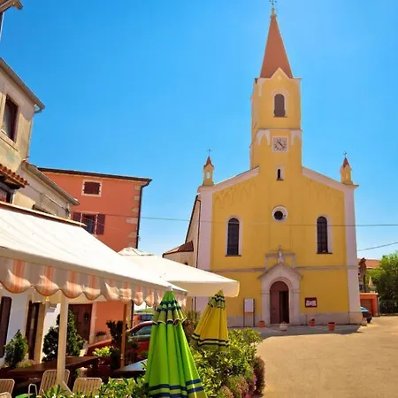 Villa Beautiful Casa Nova With Pool In