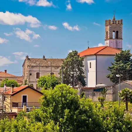 Beautiful Casa Nova With Pool In * Brtonigla