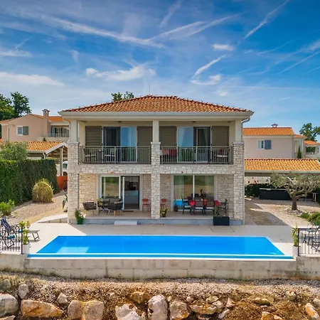 فيلة Beautiful Casa Nova With Pool In