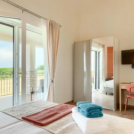 Villa Beautiful Casa Nova With Pool In