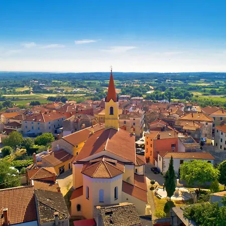 Beautiful Casa Nova With Pool In * Brtonigla