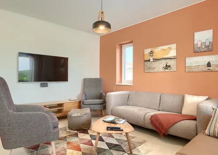 Beautiful Casa Nova With Pool In וילה