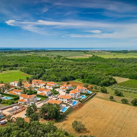 Villa Beautiful Casa Nova With Pool In *